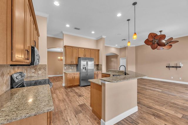 2809 DURANT TRAILS BOULEVARD, Dover, FL 33527