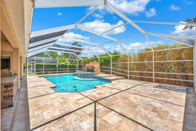2809 DURANT TRAILS BOULEVARD, Dover, FL 33527