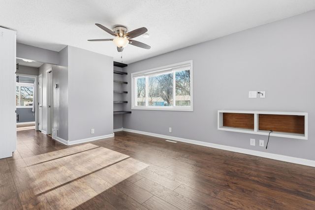 653 109th Lane NE, Blaine, MN 55434