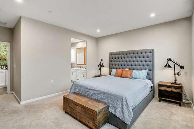 9268 Legendary Ct, Elk Grove, CA 95624