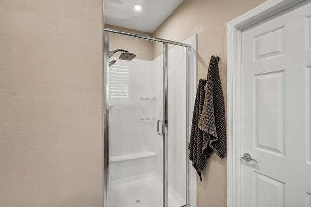 9268 Legendary Ct, Elk Grove, CA 95624