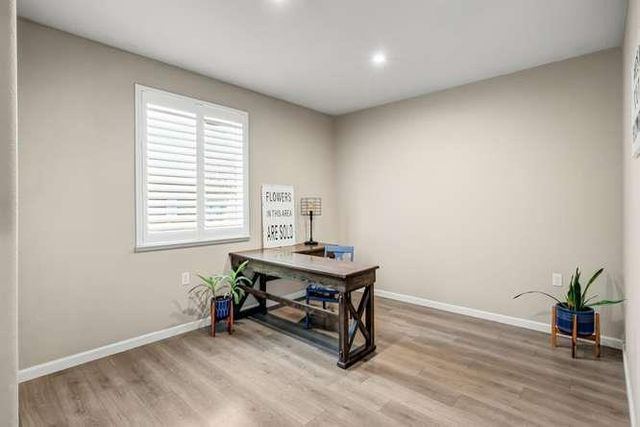 9268 Legendary Ct, Elk Grove, CA 95624