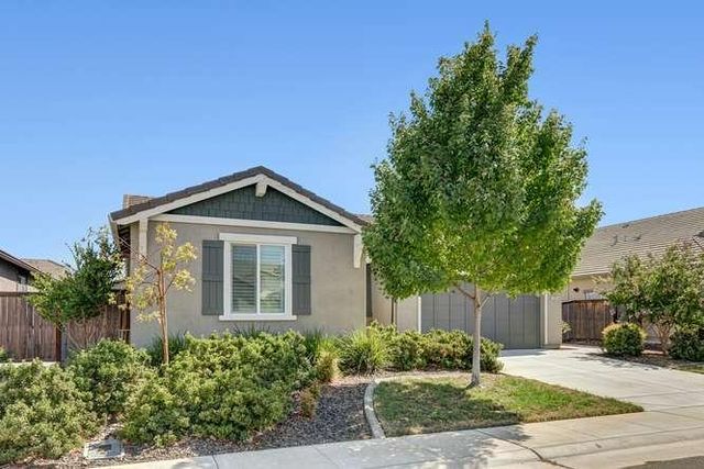 9268 Legendary Ct, Elk Grove, CA 95624