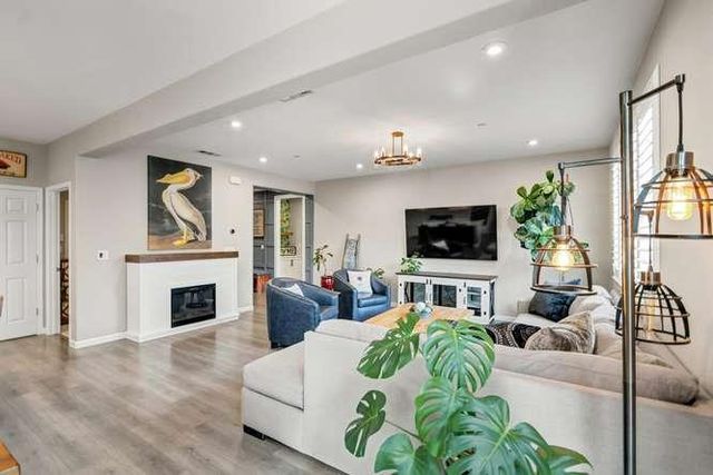 9268 Legendary Ct, Elk Grove, CA 95624