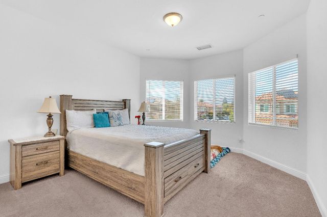 4430 W Langden Drive, Fresno, CA 93722