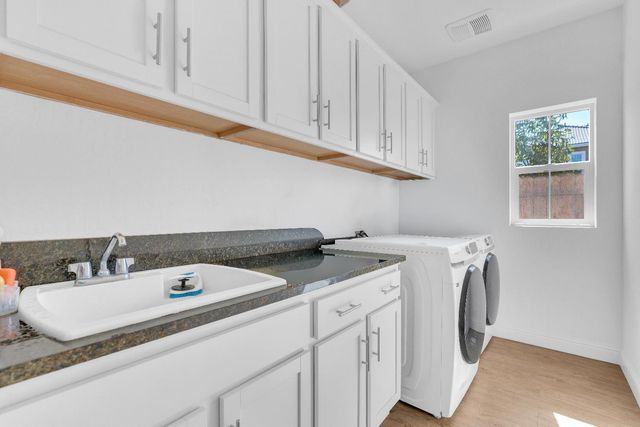 4430 W Langden Drive, Fresno, CA 93722