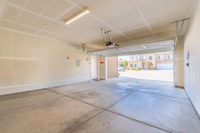 4430 W Langden Drive, Fresno, CA 93722