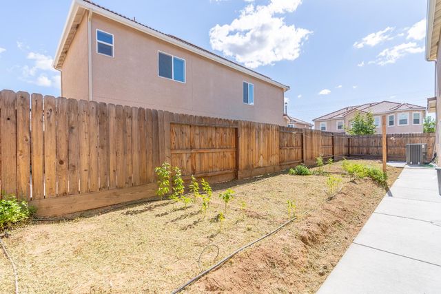 4430 W Langden Drive, Fresno, CA 93722