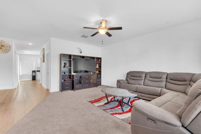 4430 W Langden Drive, Fresno, CA 93722