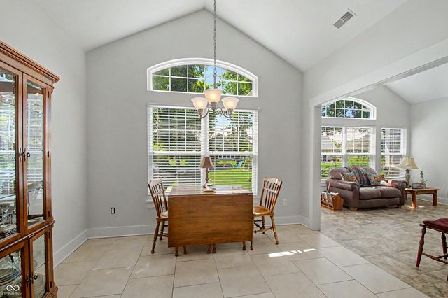 1611 Summerwood, Greenfield, IN 46140