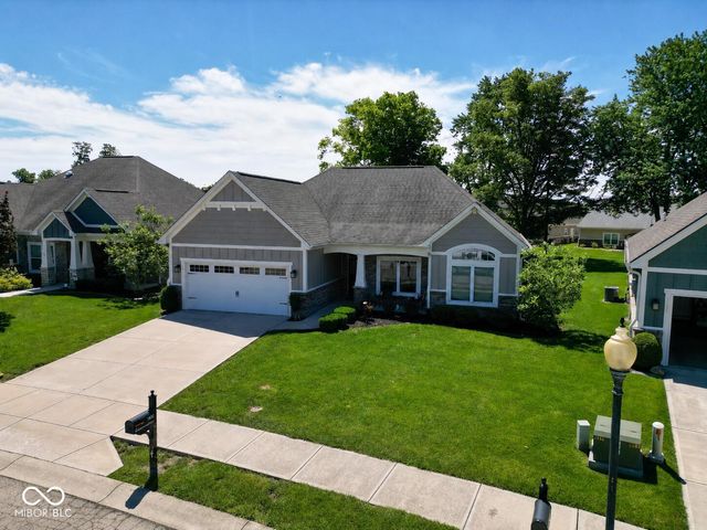 1611 Summerwood, Greenfield, IN 46140