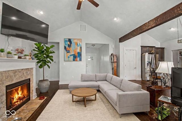 1611 Summerwood, Greenfield, IN 46140