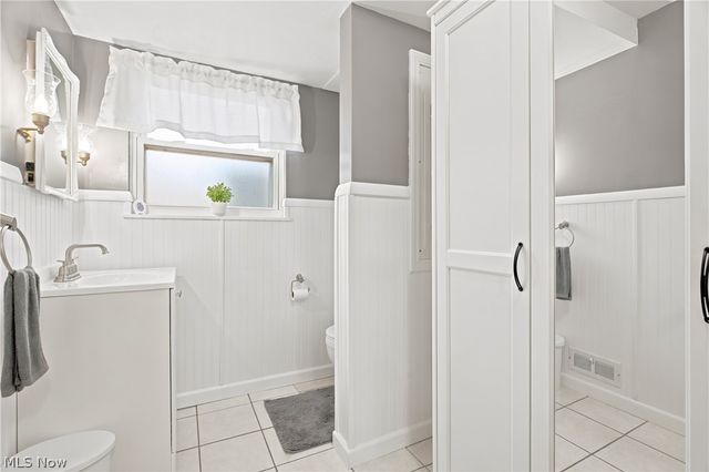 4423 Palm Avenue, Lorain, OH 44055