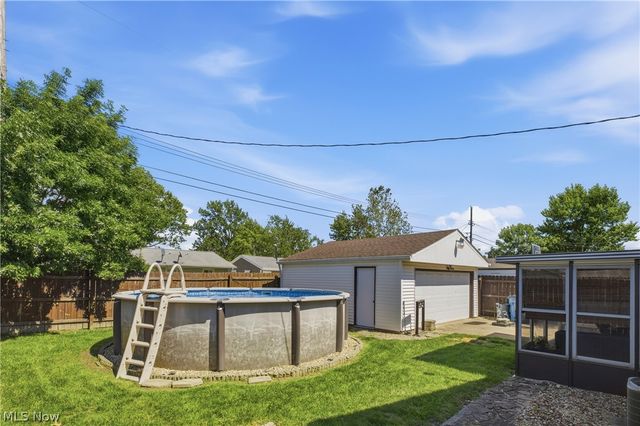 4423 Palm Avenue, Lorain, OH 44055