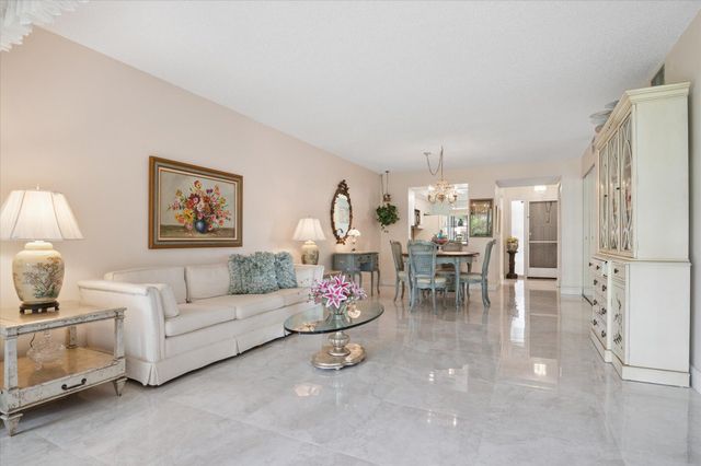 2307 SW 15th Street SW 1, Deerfield Beach, FL 33442