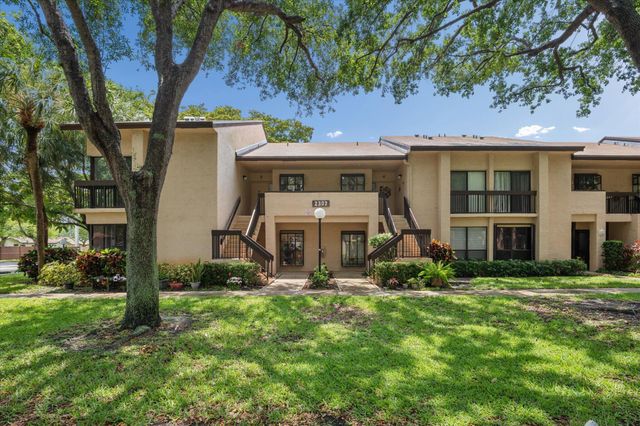 2307 SW 15th Street SW 1, Deerfield Beach, FL 33442