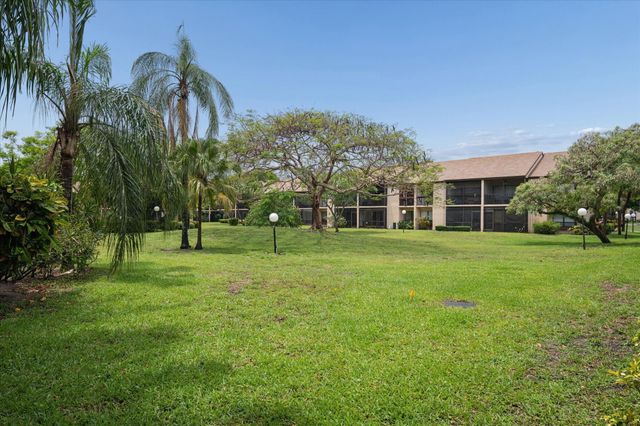 2307 SW 15th Street SW 1, Deerfield Beach, FL 33442