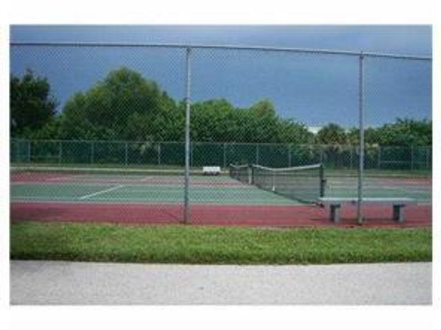 2307 SW 15th Street SW 1, Deerfield Beach, FL 33442