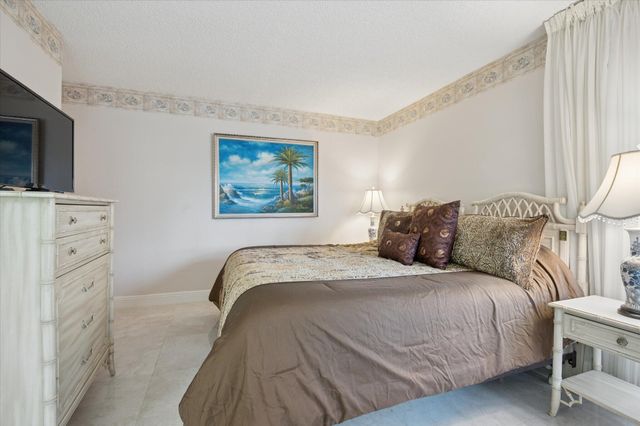 2307 SW 15th Street SW 1, Deerfield Beach, FL 33442