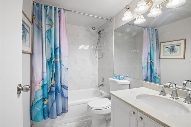 2307 SW 15th Street SW 1, Deerfield Beach, FL 33442