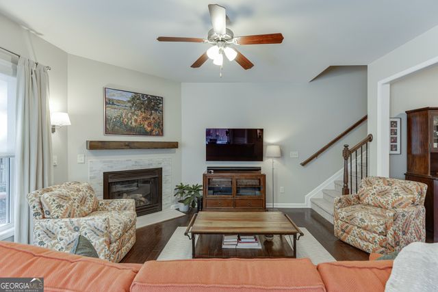 1236 Park Pass Row, Suwanee, GA 30024