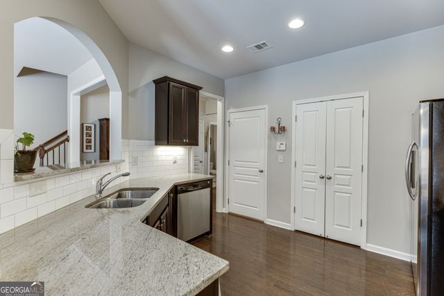 1236 Park Pass Row, Suwanee, GA 30024