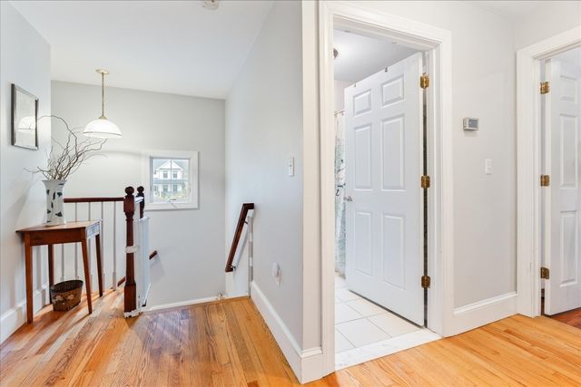 22 Reservoir St, Seekonk, MA 02771