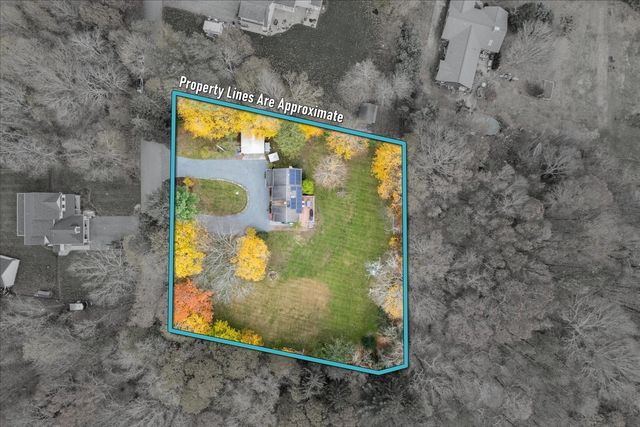 22 Reservoir St, Seekonk, MA 02771