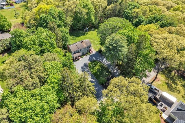 22 Reservoir St, Seekonk, MA 02771