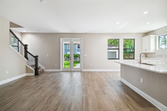 4333 2ND AVENUE N, St Petersburg, FL 33713