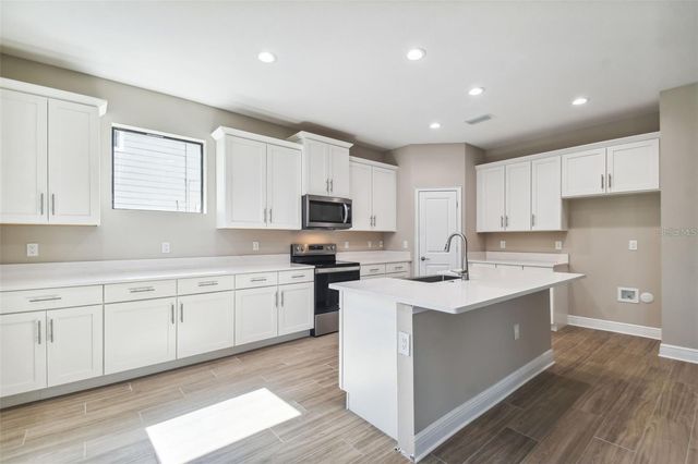 4333 2ND AVENUE N, St Petersburg, FL 33713