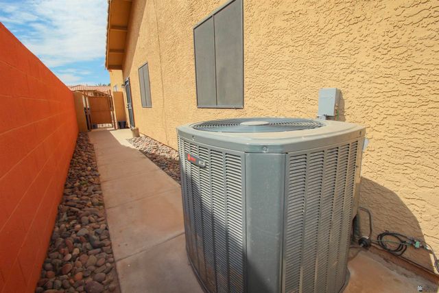 1146 W 37 LN, Yuma, AZ 85365