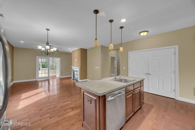 37 Kingston Drive, Jackson, NJ 08527