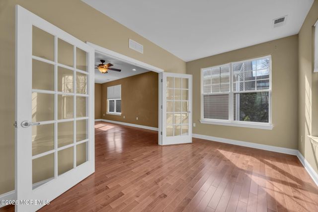 37 Kingston Drive, Jackson, NJ 08527