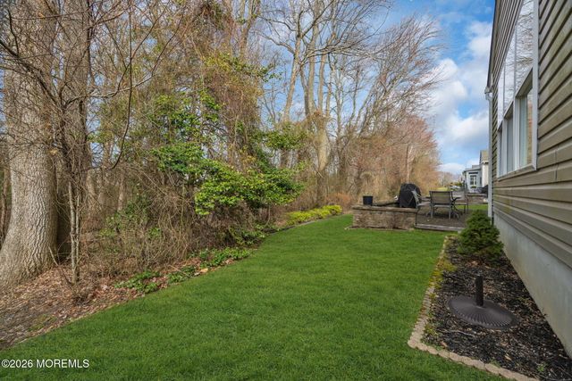 37 Kingston Drive, Jackson, NJ 08527