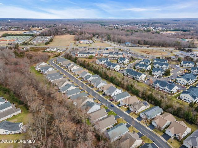 37 Kingston Drive, Jackson, NJ 08527