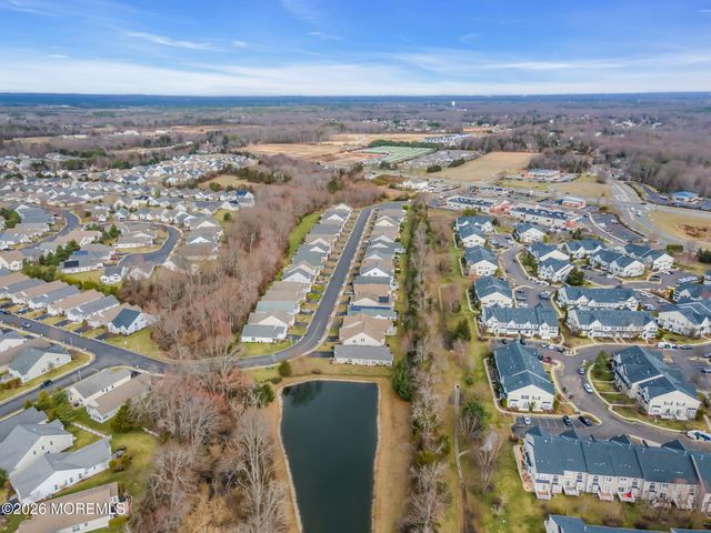 37 Kingston Drive, Jackson, NJ 08527