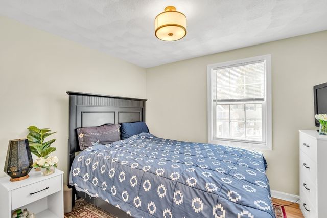 5 Wright Street B, Lowell, MA 01854