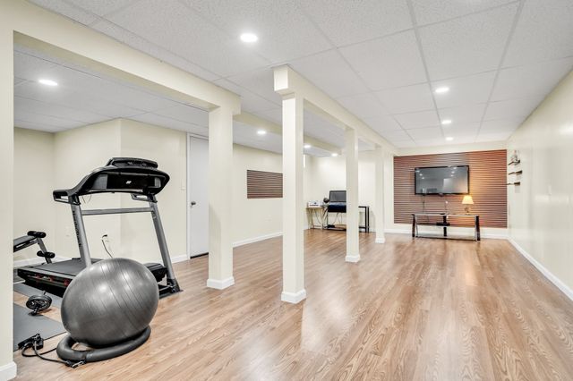 5 Wright Street B, Lowell, MA 01854