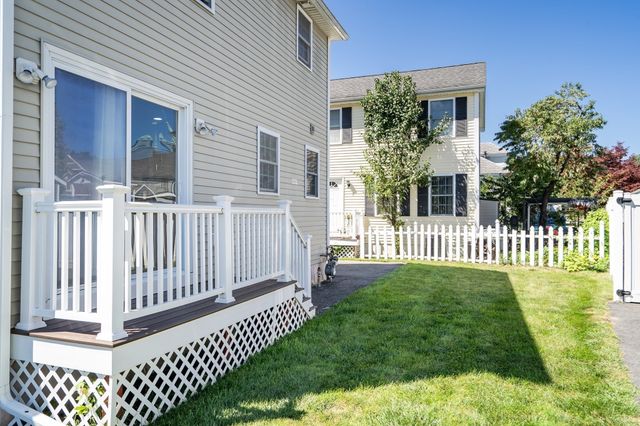 5 Wright Street B, Lowell, MA 01854