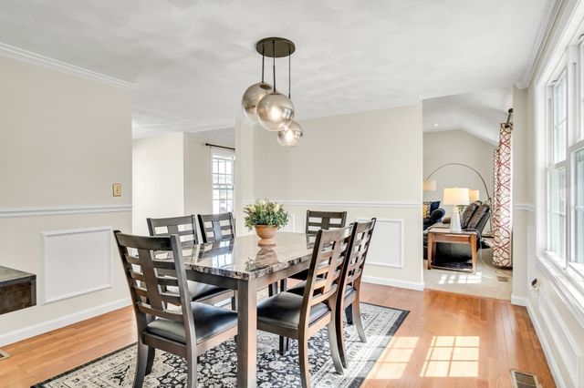 5 Wright Street B, Lowell, MA 01854