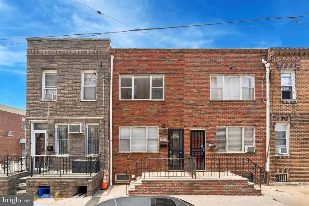 1912 S 9TH ST, Philadelphia, PA 19148