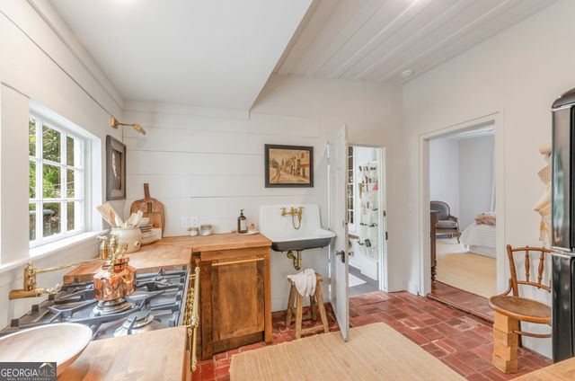 204 S Main Street, Abbeville, SC 29620