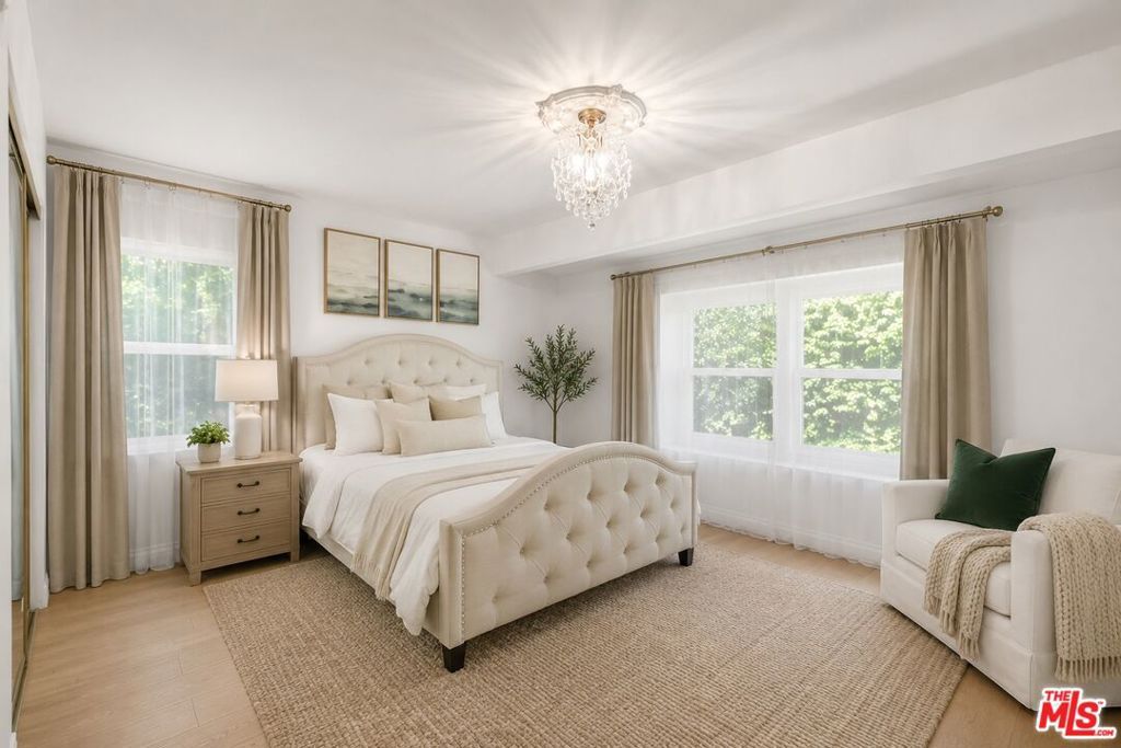 Image 20 of property listing at 4300 Pampas Road, Woodland Hills, CA 91364