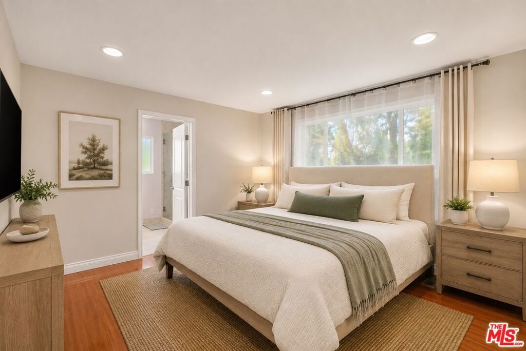 Image 26 of property listing at 4300 Pampas Road, Woodland Hills, CA 91364
