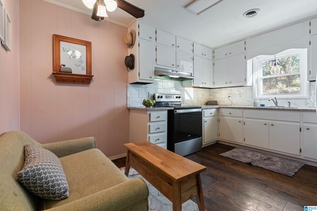 669 RIDGE TOP CIRCLE, Birmingham, AL 35206