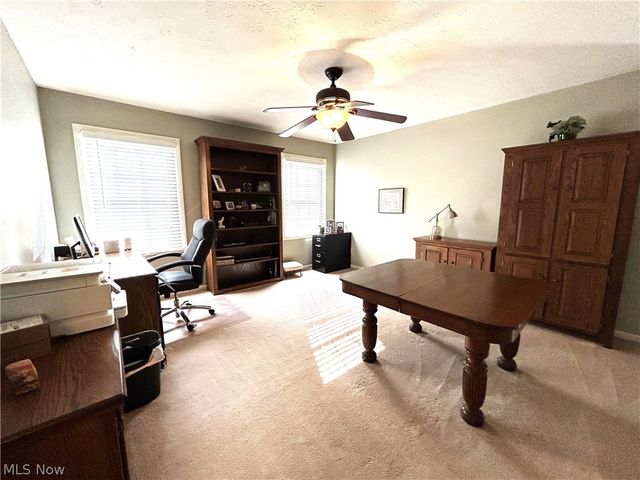 15220 Chestnut Oak Lane, Strongsville, OH 44149