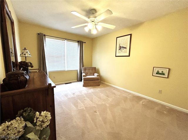 15220 Chestnut Oak Lane, Strongsville, OH 44149