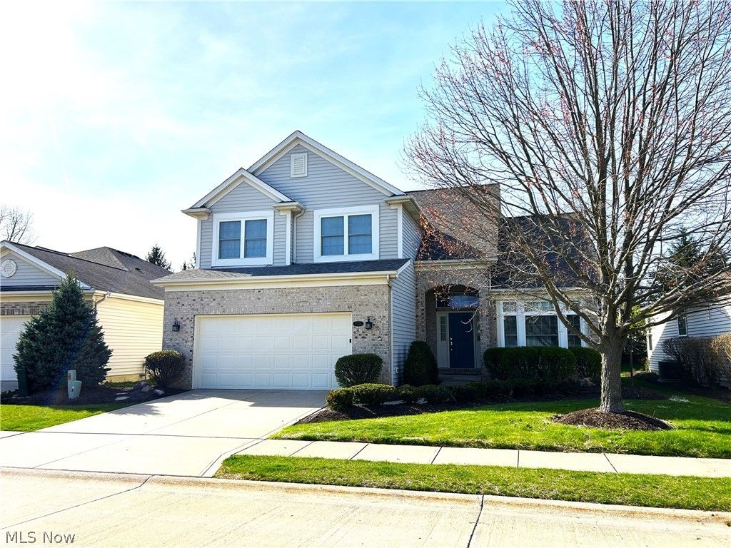 15220 Chestnut Oak Lane, Strongsville, OH 44149