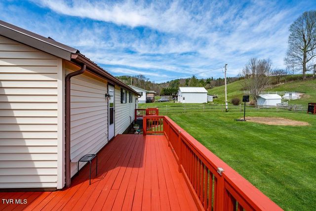 1292 Swift Hollow Road, Mountain City, TN 37683
